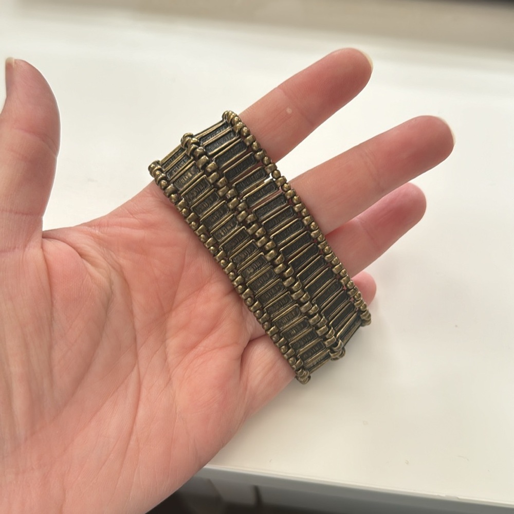 Unique Bracelet - Picture 4 of 6
